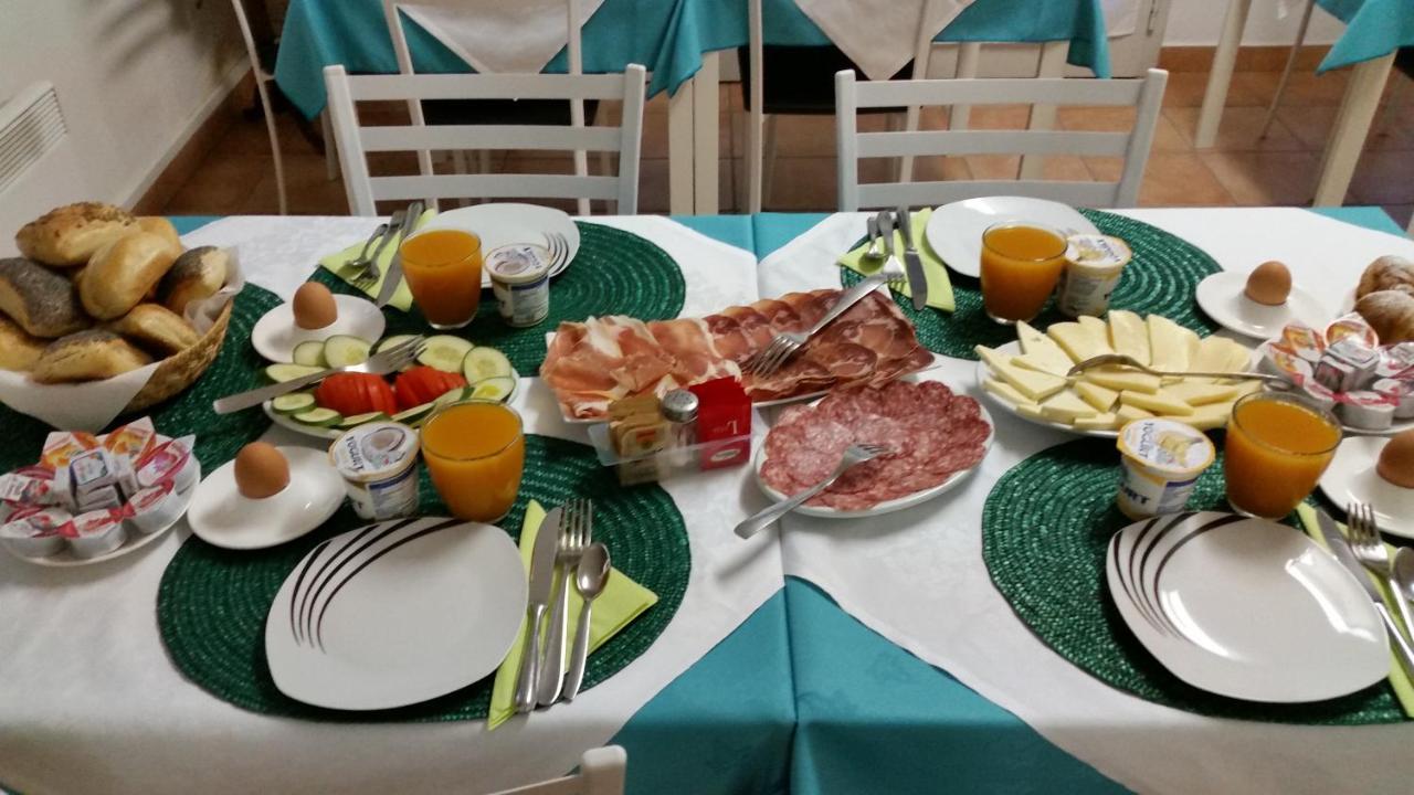 Hotel Soazza Buitenkant foto